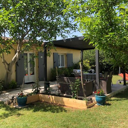 Willa Le Cabanon Des Hirondelles Villecroze Zewnętrze zdjęcie